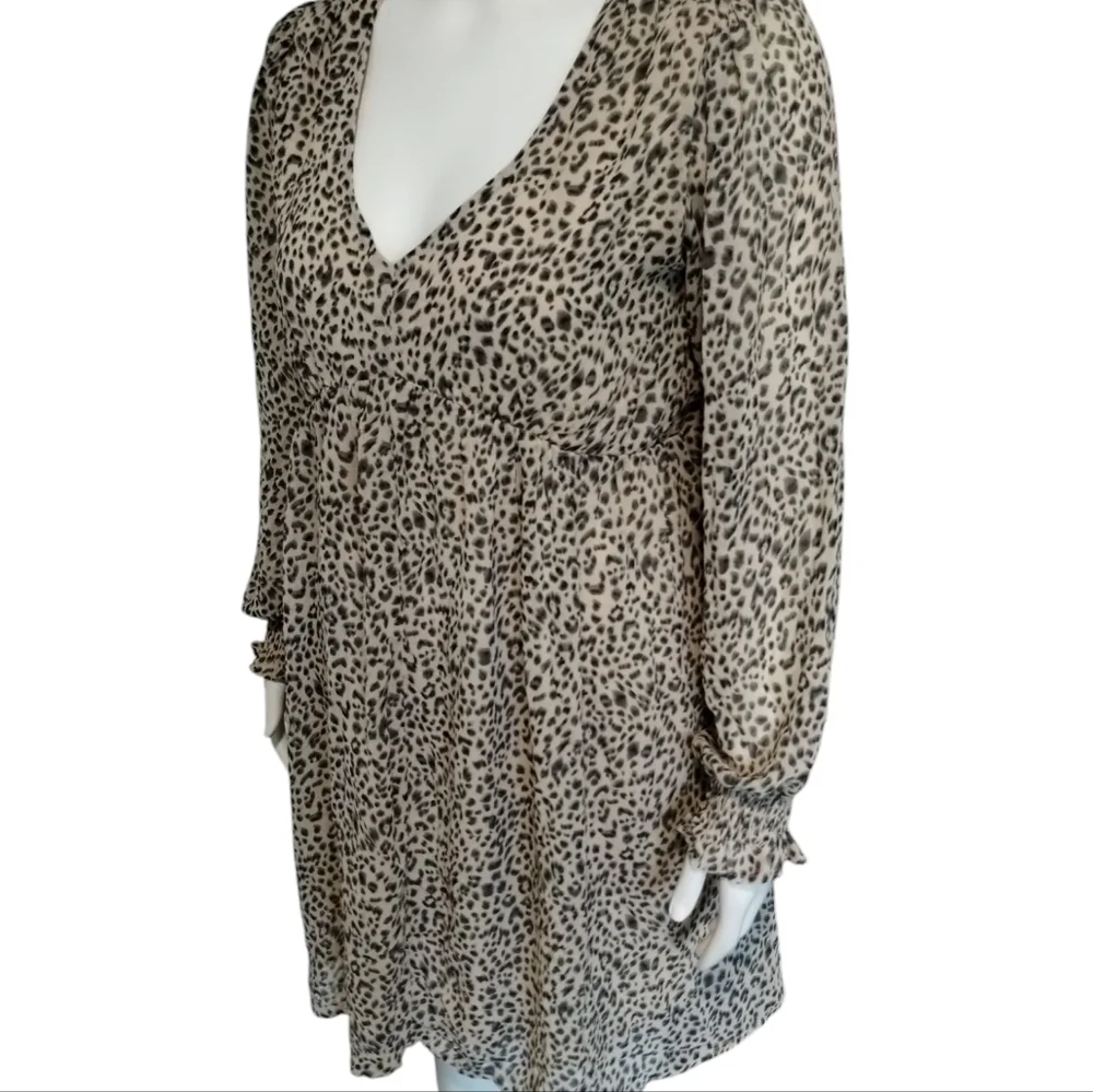 Kori Women's Leopard‎ Print Chiffon Boho  Flowy Smocked Dress size M Semi Sheer